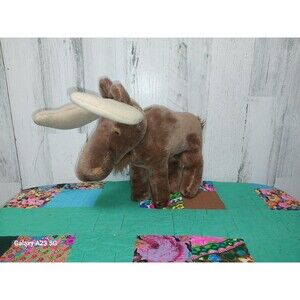 Vintage R. DAKIN STANDING MOOSE PLUSH/Stuffed Animal 11 in tall (1980)